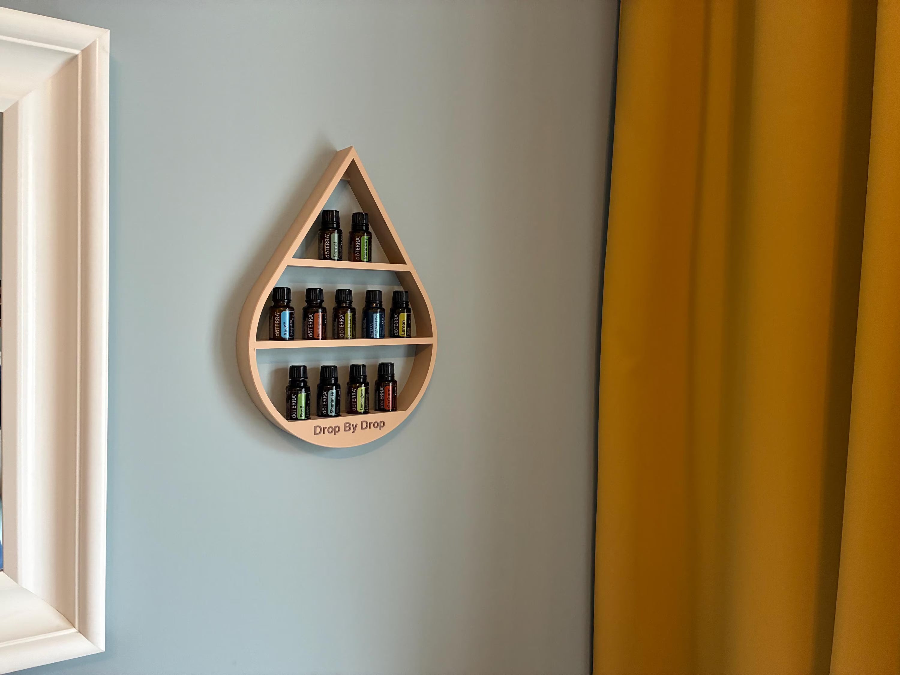 Etajeră de perete personalizabilă pentru uleiuri esențiale – Organizator | Suport personalizat pentru sticle de 15 ml